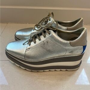 Stella McCartney Women’s Metallic Silver Platform Lace-Up Sneakers